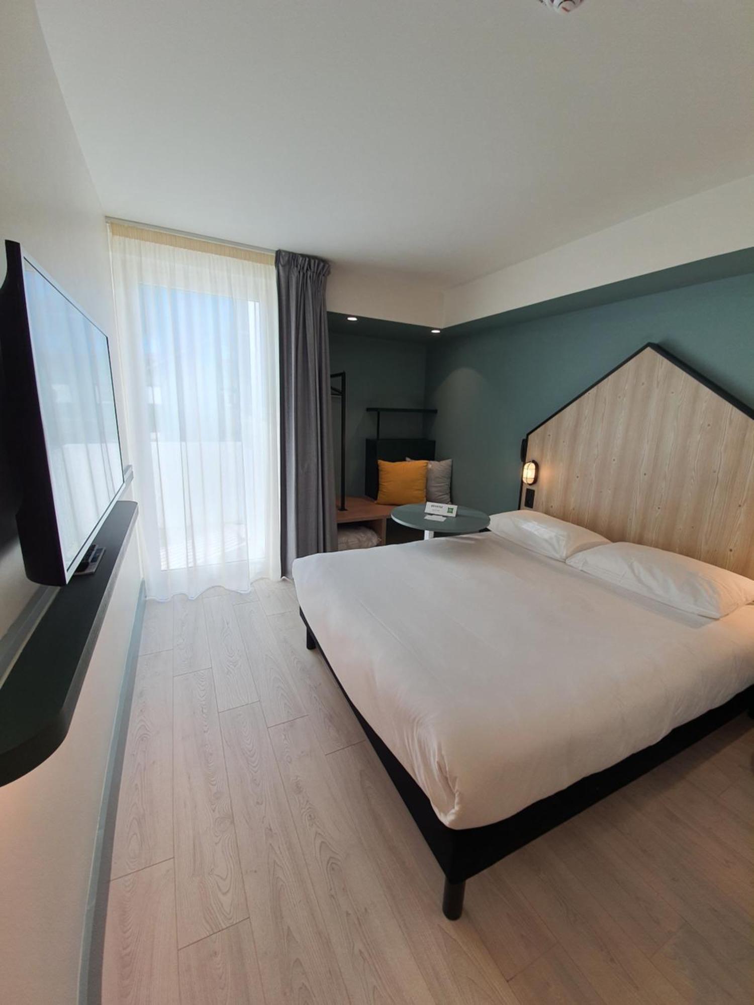 Ibis Styles Arcachon Gujan Mestras エクステリア 写真